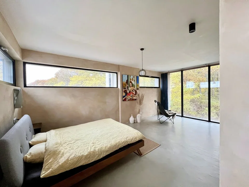 Casa M22 — Corbeanca — Dormitorul către pădure
